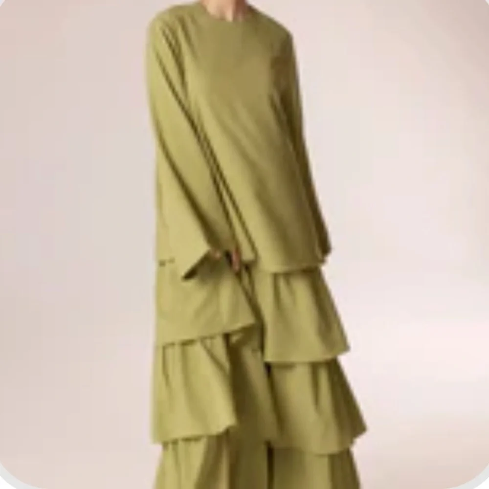 Veiled Collection raneem tiered ruffle maxi dress in cypress green - Picture 1 of 9